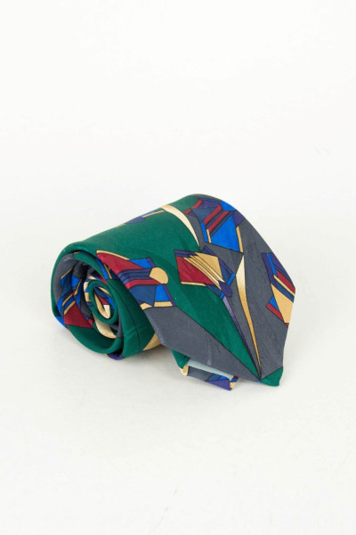 Tie green with patterns 18842