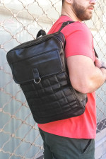 Men's Black Leatherette Quilted Backpack DR1903