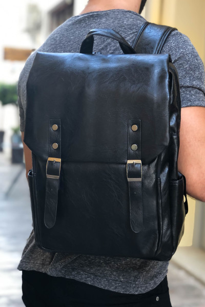 Men's Black Leatherette Backpack With Pocket S900