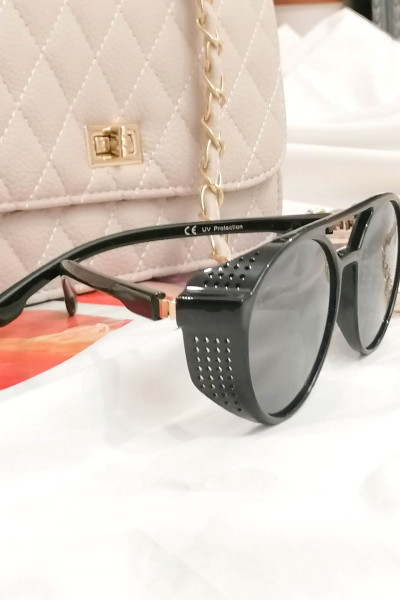Γυναικεία μαύρα ματ γυαλιά ηλίου οβάλ Premium S1010C