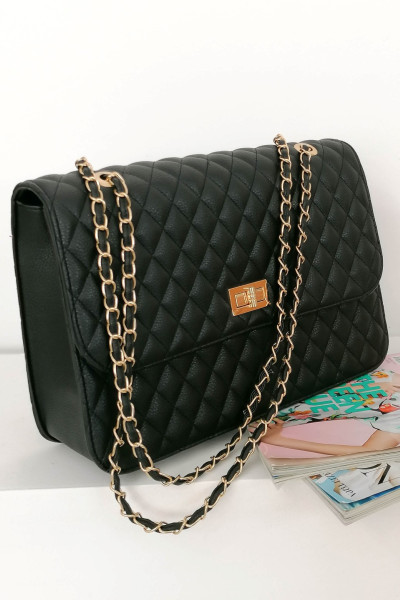 Women's black quilted shoulder bag with gold chain 060261